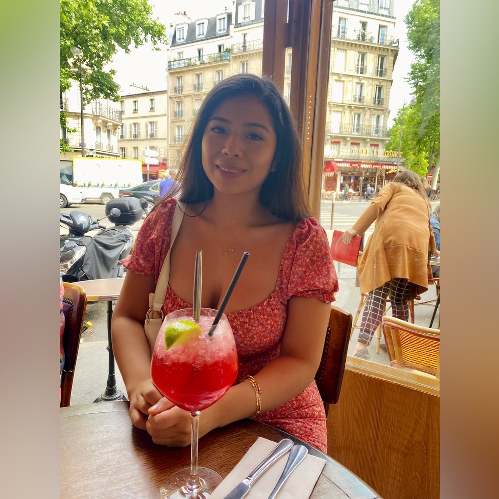 Meet your Posher, Claudia utrilla